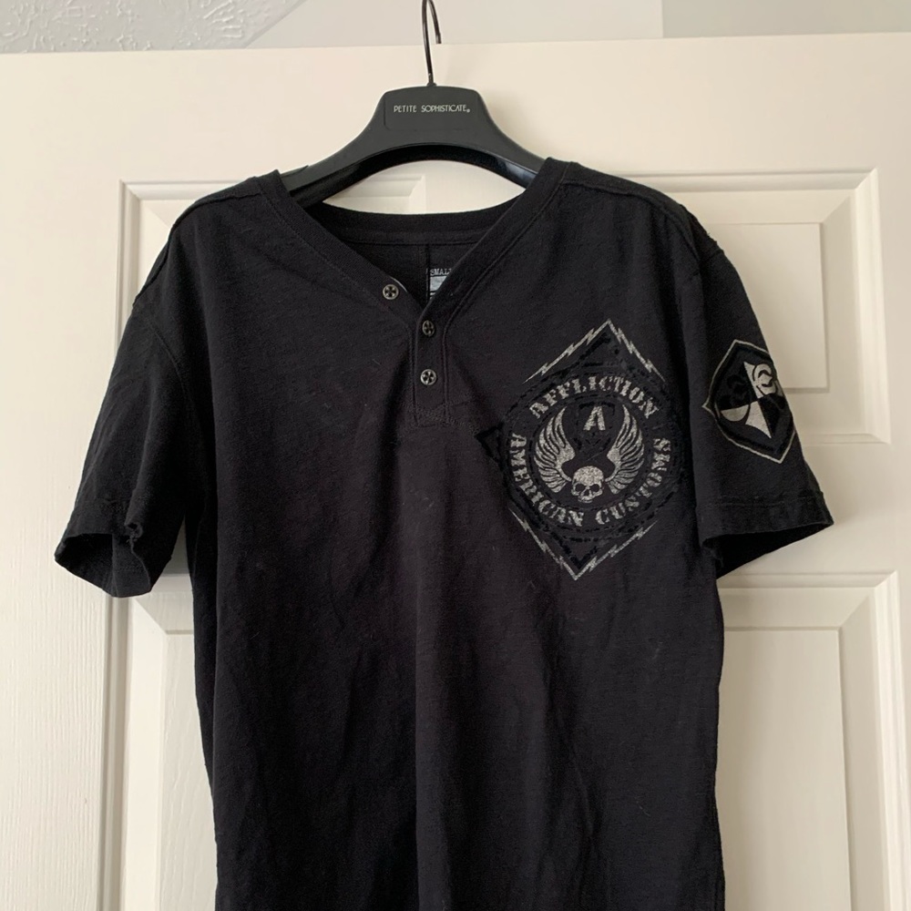 Afflication short sleeve Henley Small